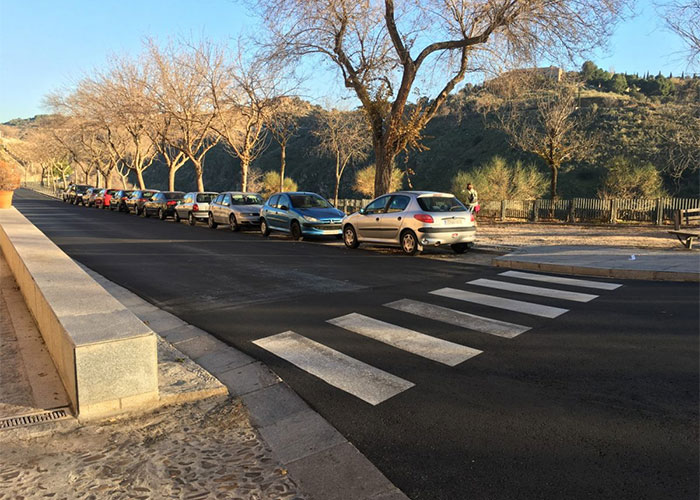 El Plan de Asfaltado mejora la seguridad vial en el Casco Histórico con más pasos de peatones y adecuación de los ya existentes