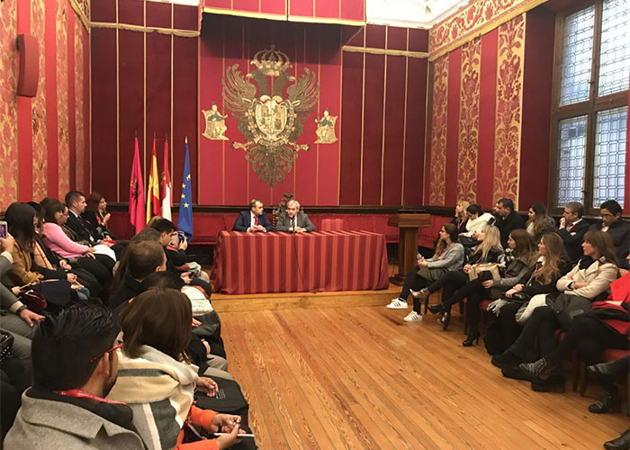 El Gobierno local recibe a 240 juristas iberoamericanos que cursarán en Toledo durante el mes de enero los Cursos de Postgrado en Derecho de la UCLM