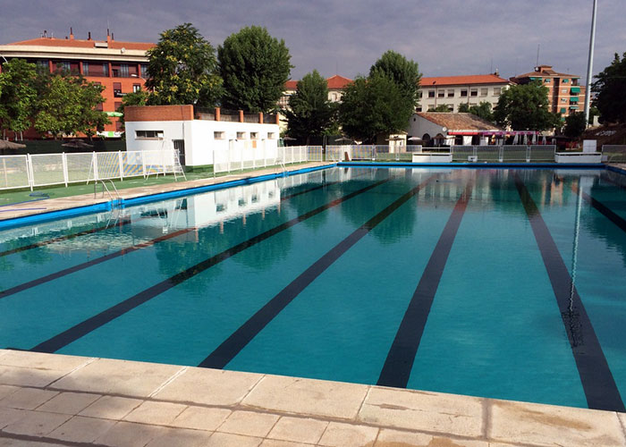 Las cinco piscinas municipales de la ciudad inician la temporada veraniega abriendo sus puertas este sábado 16 de junio