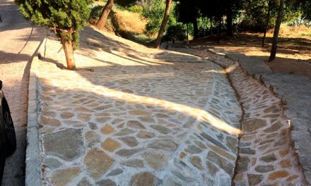 El Ayuntamiento finaliza las obras para estabilizar el talud de la bajada de Santa Ana que da acceso de la senda ecológica