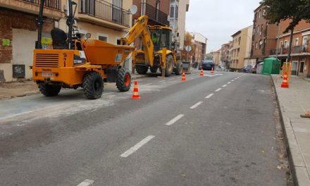 Comienzan las obras de acondicionamiento y mejora del acerado de la avenida de Santa Bárbara con una inversión de 210.000 euros