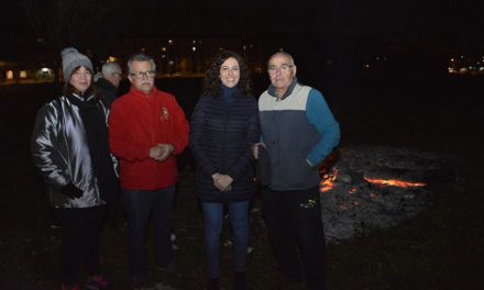 El Gobierno local celebra con los vecinos del Poblado Obrero la festividad de San Antón