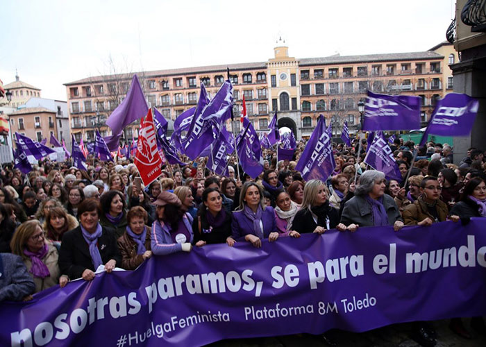 Toledo se suma de manera multitudinaria a la manifestación del 8M para reivindicar la igualdad real y efectiva entre mujeres y hombres