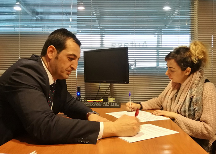 El pasado 16 de marzo Autasa Mercedes-Benz firmaba el acuerdo de Patrocinio Oficial de los Premios Pávez con la Asociación Cultural Trax Trex Trix