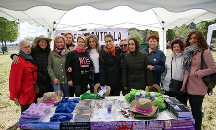 La alcaldesa destaca la “colaboración directa” del Ayuntamiento con las asociaciones vecinales “durante los 365 días del año”