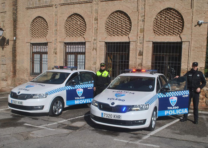 El Ayuntamiento pone a disposición de la Policía Local y agentes de Movilidad dos nuevos vehículos para mejorar su servicio