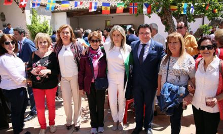 La alcaldesa comparte con los toledanos y las toledanas la jornada central de la romería de la Virgen de La Bastida