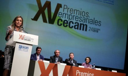 Milagros Tolón destaca en los Premios de CECAM el papel de los empresarios “como generadores de empleo en nuestra tierra”
