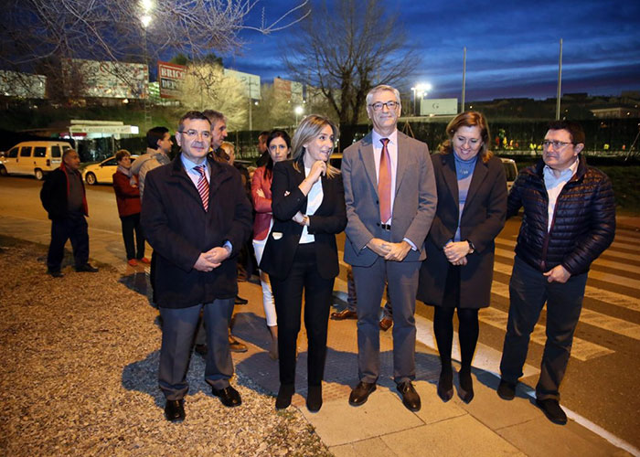 La glorieta del Salto del Caballo estrena iluminación led gracias al acuerdo alcanzado por la alcaldesa y el Ministerio de Fomento