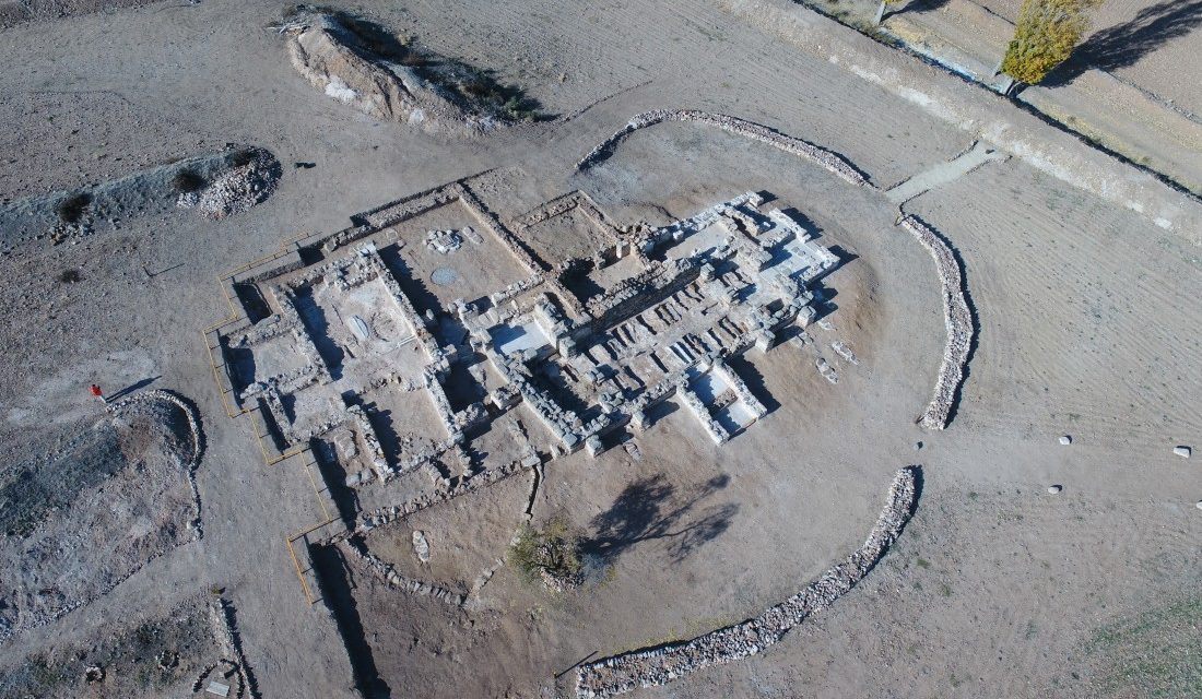 Yacimiento arqueológico de Los Hitos (Arisgotas)
