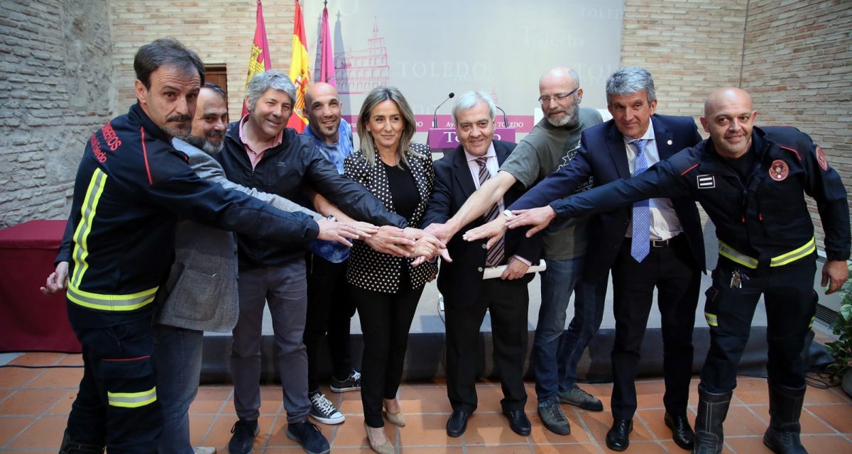 La alcaldesa firma con las organizaciones sindicales el acuerdo para la reordenación del Servicio Municipal de Bomberos