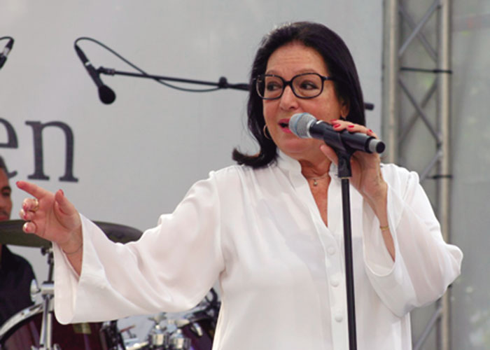Qué fue de… Nana Mouskouri