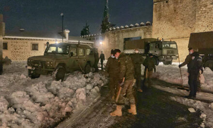 La UME y la Brigada Paracaidista del Ejército de Tierra trabajan desde esta noche en el dispositivo especial de limpieza de Toledo