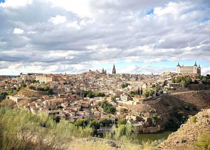 Toledo y las Ciudades Patrimonio firman con Paradores la promoción conjunta en Madrid, Sevilla, Lisboa y París